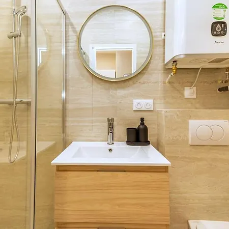 Neuf Beaux Quartiers 17eme - Ii Appartement *